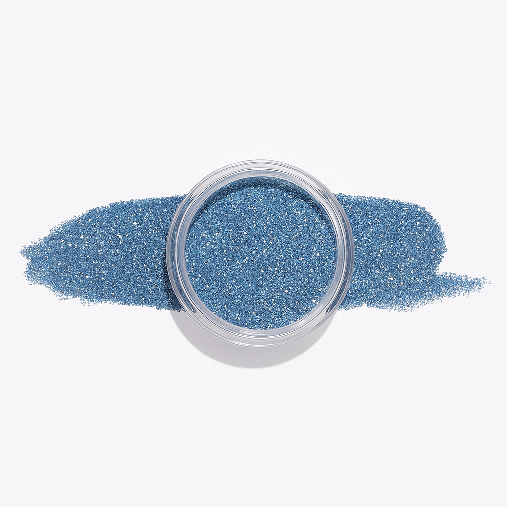 Mörkblå – Cascade – En djup mörkblå nyans prydd med ljusa, silverreflekterande glitter som ger en elegant och glittrande manikyr / dipping-pulver-powder-akryl-pulver – Högpigmenterat material för salonger – Nagelfärgvisning (nail swatch)