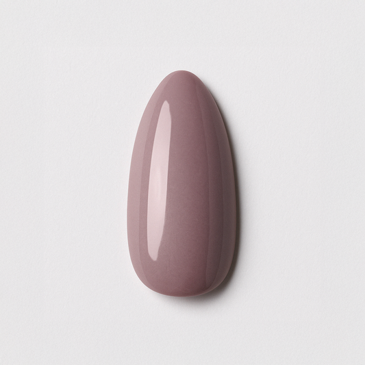 Dämpad mauve – Lila nyans med inslag av taupe / polygel – Högpigmenterat UV/LED-material för salonger – Nagelfärgvisning (nail swatch)
