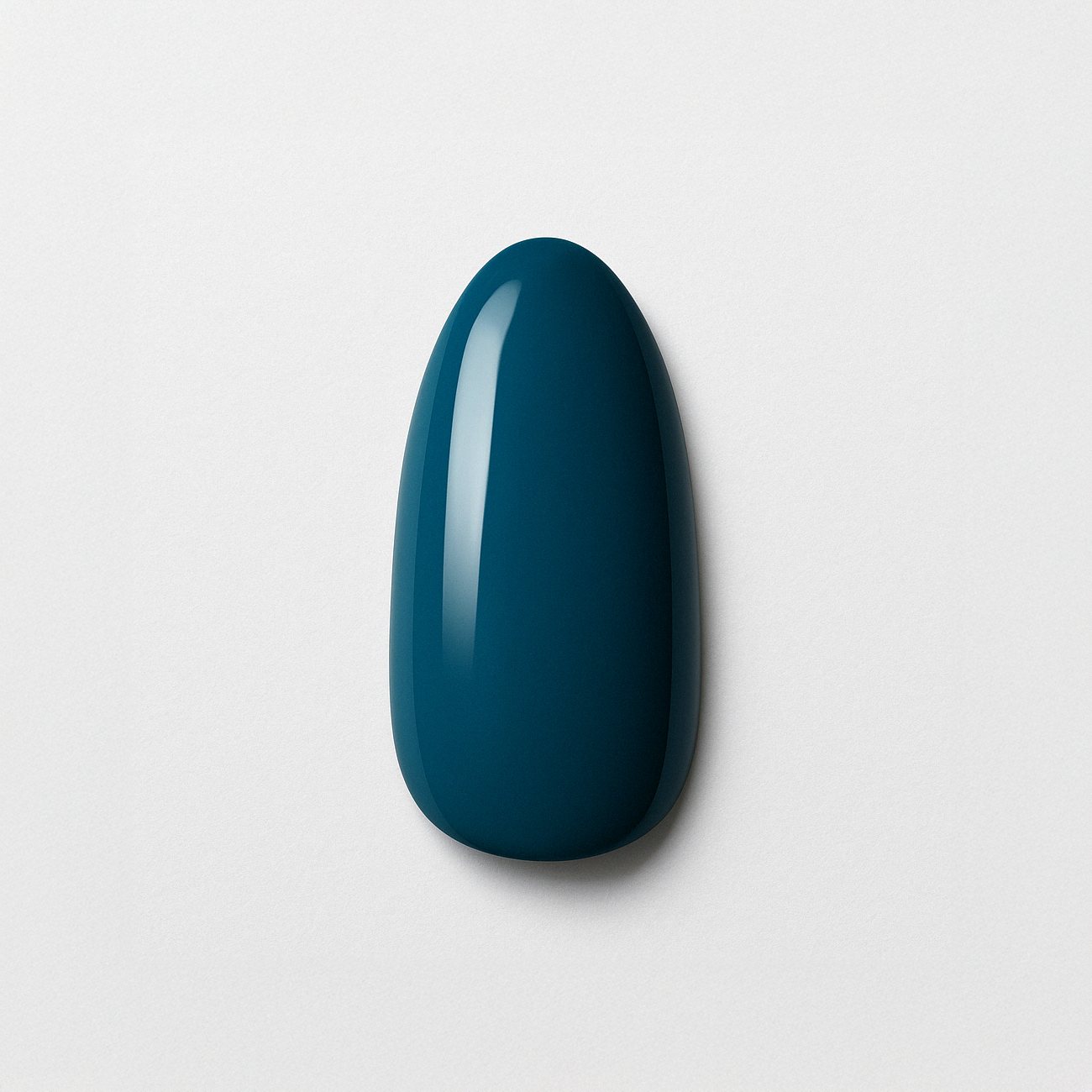 Petrolblå – Djup, mörk petrolblå nyans med blank finish / polygel – Högpigmenterat UV/LED-material för salonger – Nagelfärgvisning (nail swatch)