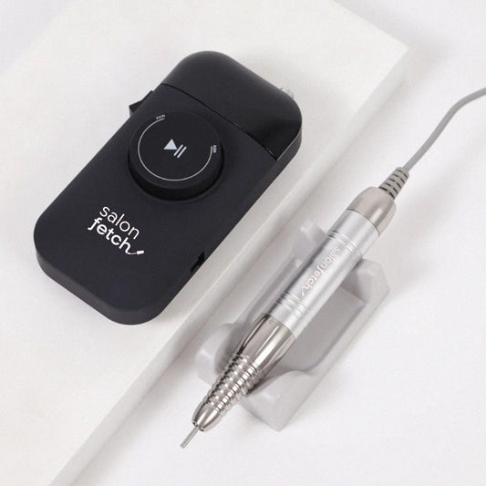 Elektrisk nagelfil / Nail Drill – Kraftfull och portabel maskin för filning, polering och borttagning av gelé och akryl. Perfekt för professionell användning i nagelsalonger i Sverige.