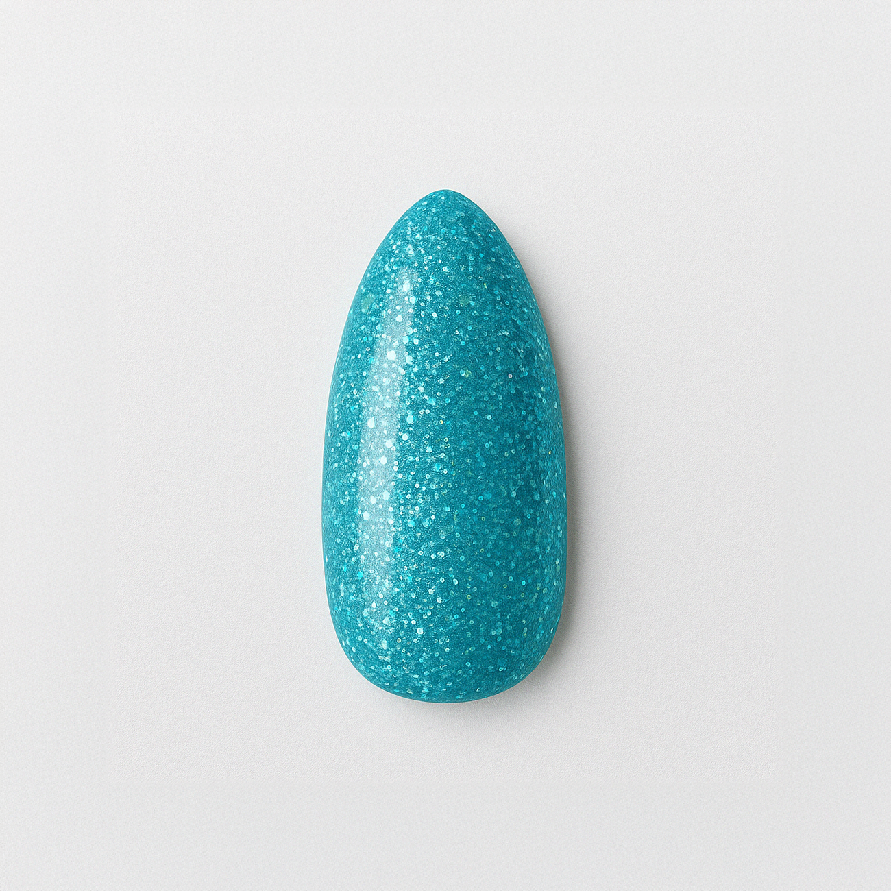 Laguneblå – Glittrande laguneblå nyans med skimrande glitterreflexer / polygel – Högpigmenterat UV/LED-material för salonger – Nagelfärgvisning (nail swatch)