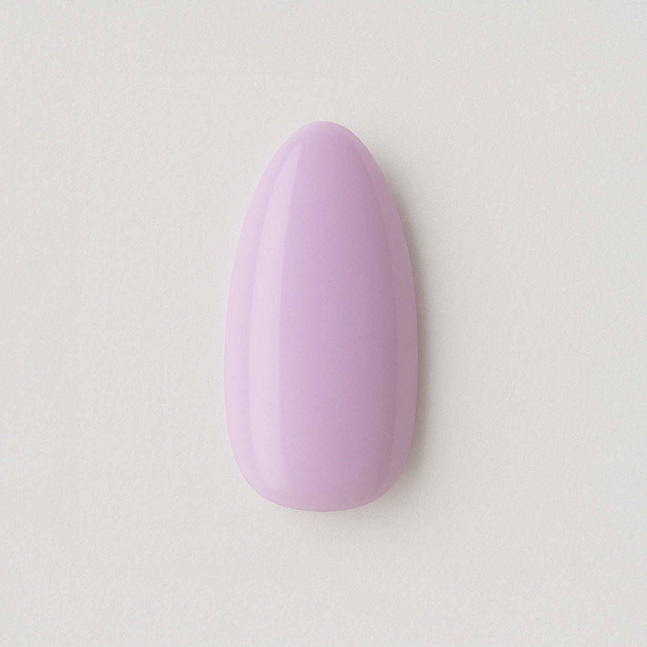 Pastellila – Ljus pastellila nyans med mjuk glans / polygel – Högpigmenterat UV/LED-material för salonger – Nagelfärgvisning (nail swatch)