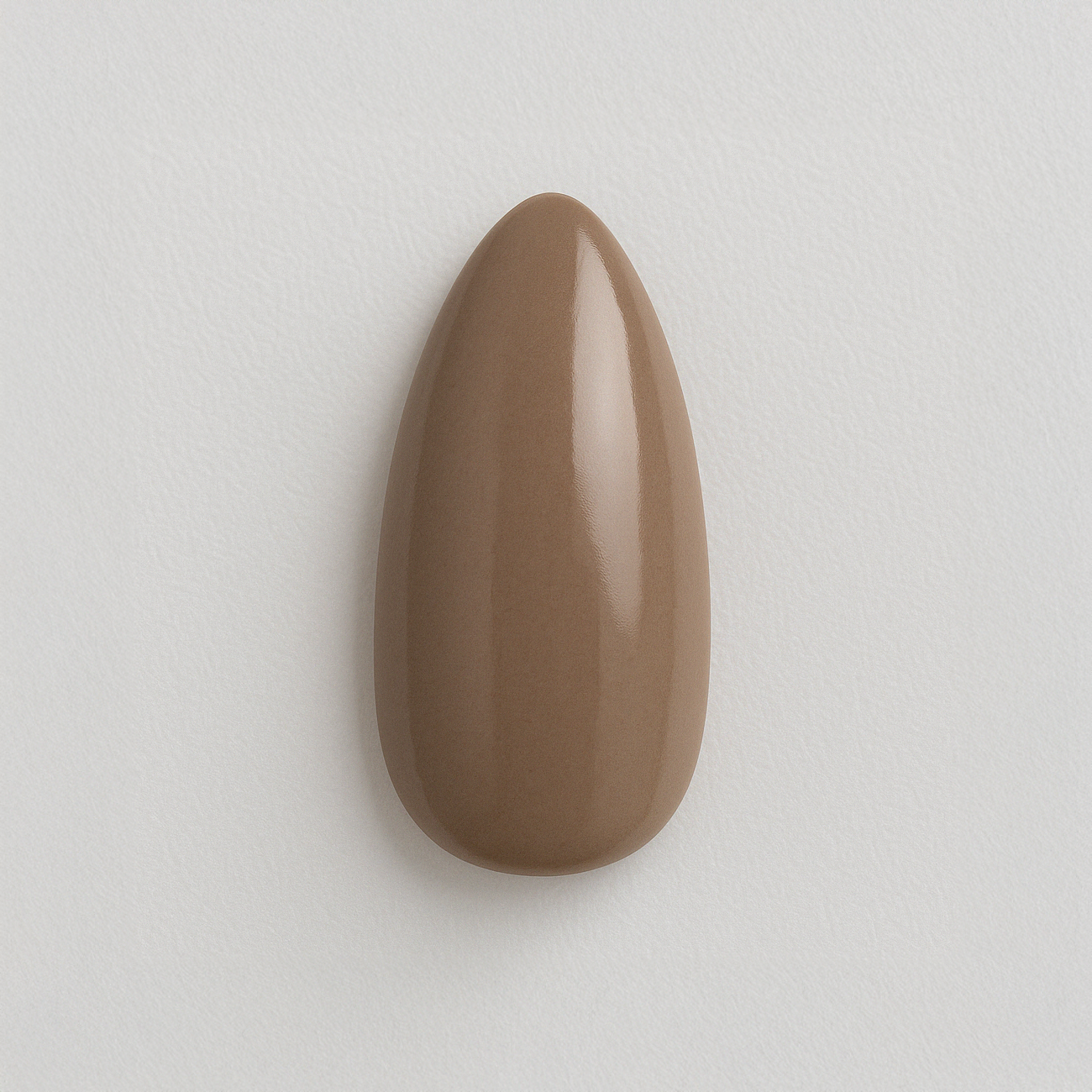 Chokladbrun – Mjuk, varm chokladbrun nyans med krämig finish / polygel – Högpigmenterat UV/LED-material för salonger – Nagelfärgvisning (nail swatch)
