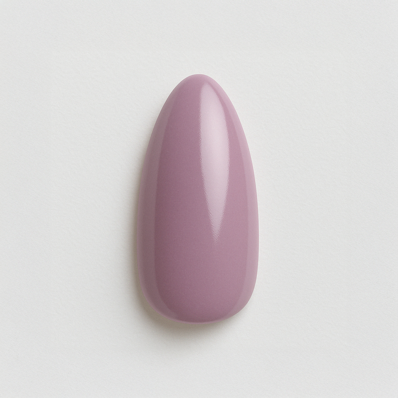 Mauve – Mjuk och dämpad mauve-ton med inslag av lila / polygel – Högpigmenterat UV/LED-material för salonger – Nagelfärgvisning (nail swatch)