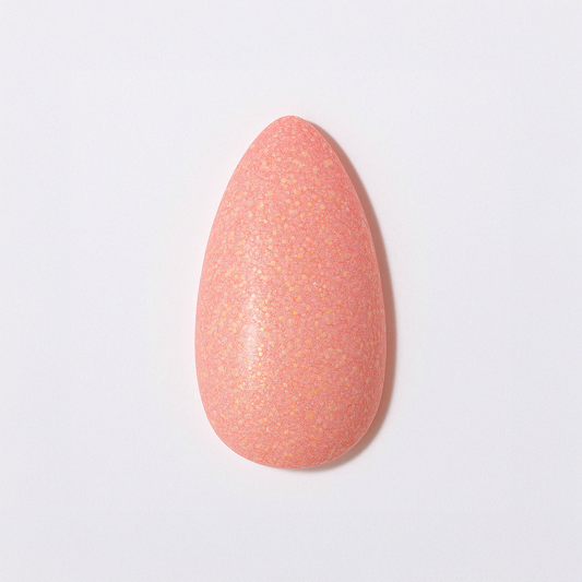 Persikoton – Mjuk persikoton med fint guldglittrande skimmer / polygel – Högpigmenterat UV/LED-material för salonger – Nagelfärgvisning (nail swatch)