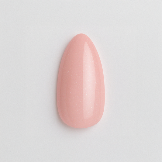 Persikrosa – Mjuk persikrosa nyans med diskret pärlskimmer / polygel – Högpigmenterat UV/LED-material för salonger – Nagelfärgvisning (nail swatch)
