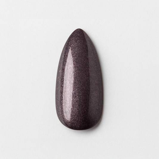 Plommonbrun – Djupt plommonbrun nyans med subtilt skimmer / polygel – Högpigmenterat UV/LED-material för salonger – Nagelfärgvisning (nail swatch)