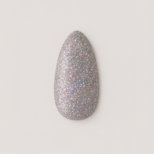 Silvergrå – Silvergrå nyans med holografiskt glitter / polygel – Högpigmenterat UV/LED-material för salonger – Nagelfärgvisning (nail swatch)