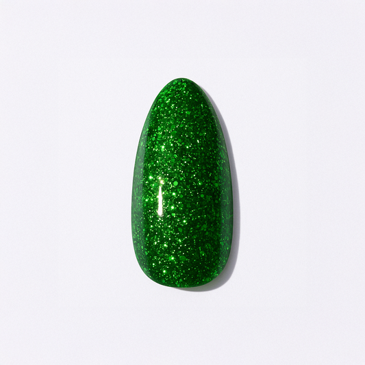 Smaragdgrön – Djup smaragdgrön färg med glitter som fångar ljuset / polygel – Högpigmenterat UV/LED-material för salonger – Nagelfärgvisning (nail swatch)